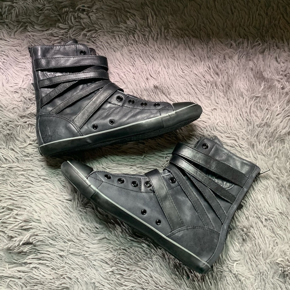 Converse combat style sneaker weathered leather